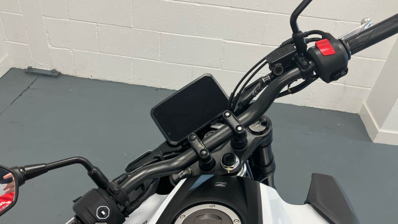 Honda CB125F (24MY)